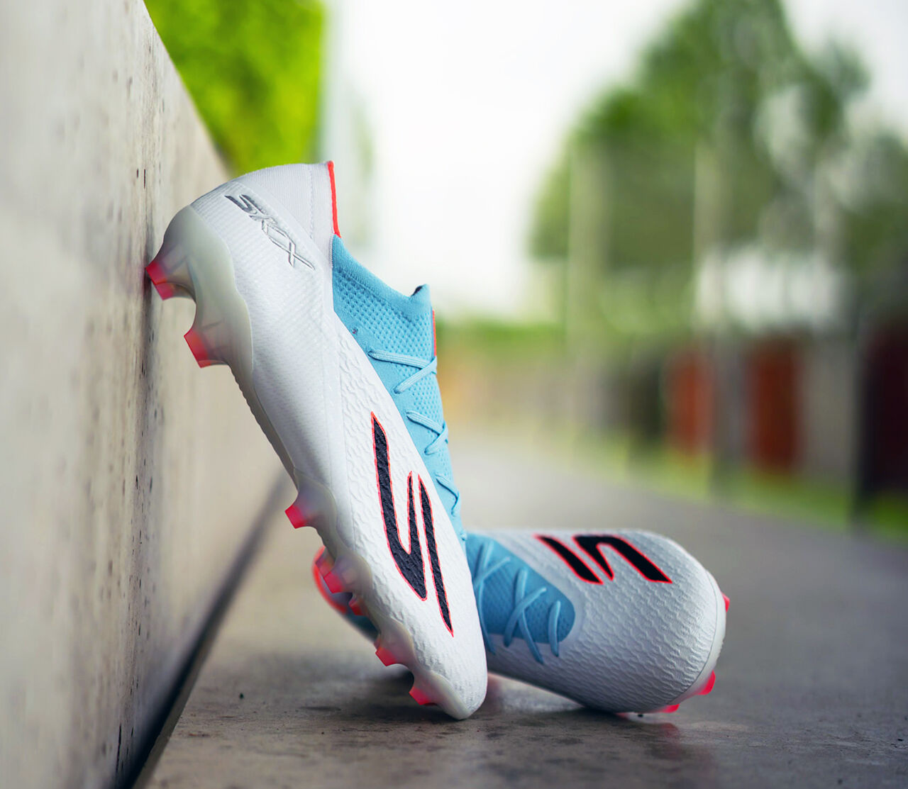 Skechers Football